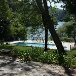 Bed & Breakfast Quinta Da Ermida - Turismo De Habitacao 4*
