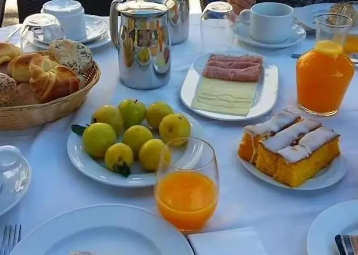 Bed & Breakfast Quinta Da Ermida - Turismo De Habitacao 4*